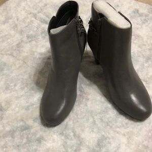 Easy Spirit Parilynn Booties